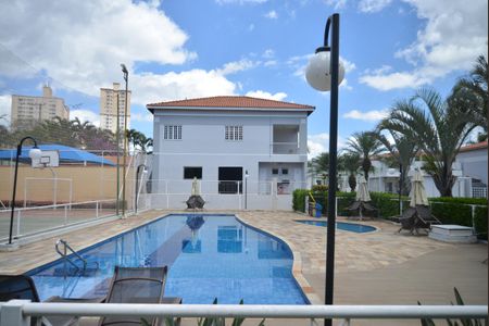 Casa à venda com 120m², 3 quartos e 2 vagasÁrea comum - Piscina