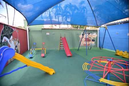 Casa à venda com 120m², 3 quartos e 2 vagasÁrea comum - Playground