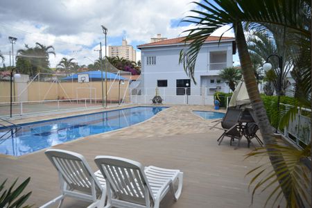 Casa à venda com 120m², 3 quartos e 2 vagasÁrea comum - Piscina