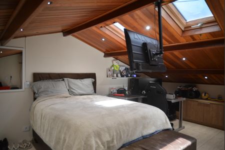 Casa à venda com 120m², 3 quartos e 2 vagasQuarto Suíte