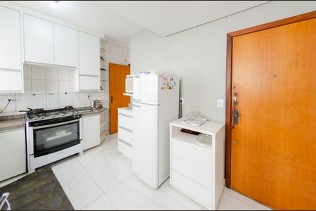 Apartamento à venda com 101m², 3 quartos e 2 vagas Apartamento à venda com 101m², 3 quartos e 2 vagasCozinha