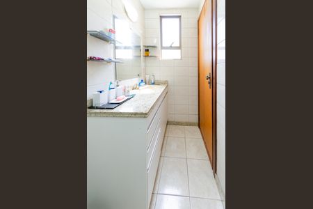 Apartamento à venda com 101m², 3 quartos e 2 vagas Apartamento à venda com 101m², 3 quartos e 2 vagasBanheiro suíte