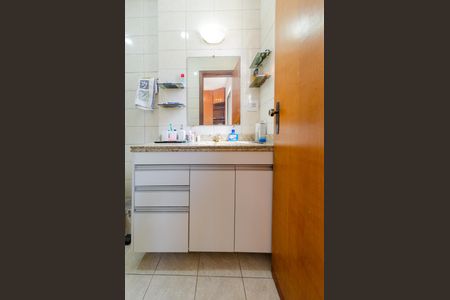Apartamento à venda com 101m², 3 quartos e 2 vagas Apartamento à venda com 101m², 3 quartos e 2 vagasBanheiro suíte