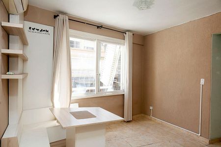 Sala de apartamento à venda com 2 quartos, 58m² em Centro Histórico, Porto Alegre