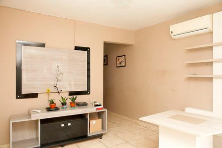 Sala de apartamento à venda com 2 quartos, 58m² em Centro Histórico, Porto Alegre