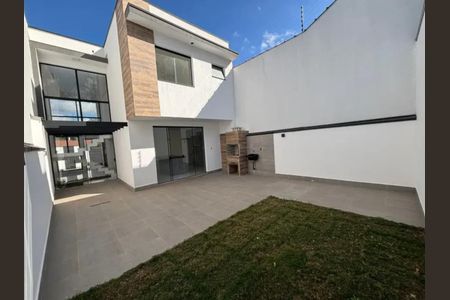 Casa à venda com 125m², 3 quartos e 3 vagasÁrea comum