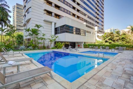 Studio à venda com 32m², 1 quarto e 1 vagaÁrea Comum - Piscina