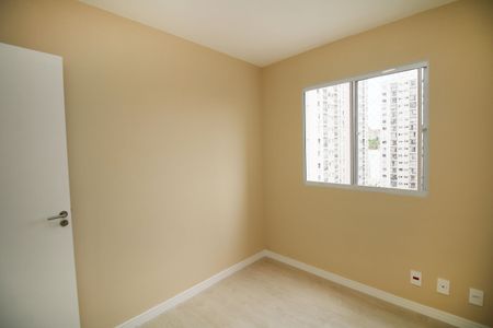 Quarto 2 de apartamento para alugar com 2 quartos, 43m² em Irajá, Rio de Janeiro