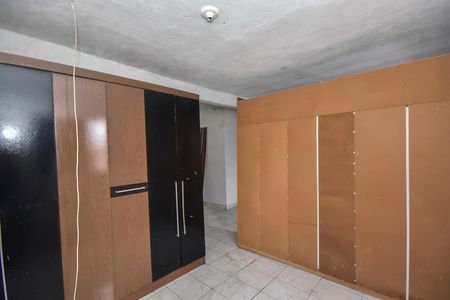 Quarto de casa para alugar com 1 quarto, 64m² em Parque Maraba, Taboão da Serra