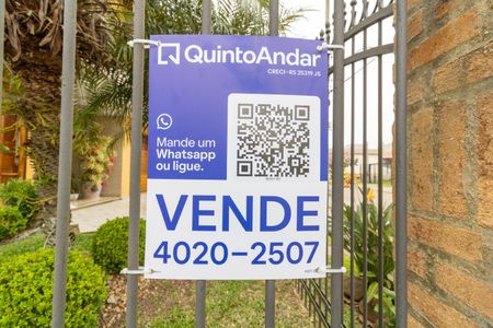 Casa à venda com 250m², 3 quartos e 4 vagasPlaquinha
