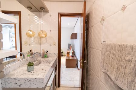 Casa à venda com 250m², 3 quartos e 4 vagasBanheiro