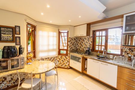 Casa à venda com 250m², 3 quartos e 4 vagasCozinha