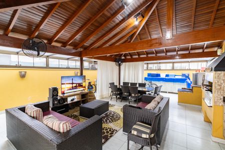 Casa à venda com 250m², 3 quartos e 4 vagasChurrasqueira