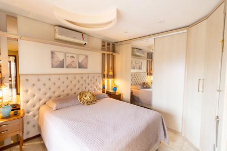 Casa à venda com 250m², 3 quartos e 4 vagasSuíte