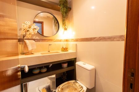 Casa à venda com 250m², 3 quartos e 4 vagasLavabo