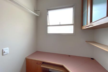 Apartamento para alugar com 120m², 3 quartos e 2 vagas Apartamento para alugar com 120m², 3 quartos e 2 vagasQuarto de Serviço