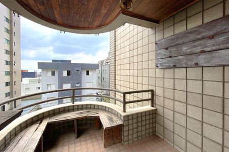 Apartamento para alugar com 120m², 3 quartos e 2 vagas Apartamento para alugar com 120m², 3 quartos e 2 vagasVaranda da Sala