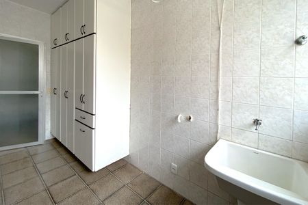 Apartamento para alugar com 120m², 3 quartos e 2 vagas Apartamento para alugar com 120m², 3 quartos e 2 vagasÁrea de Serviço
