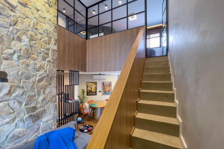 Apartamento à venda com 50m², 1 quarto e sem vagaEscada