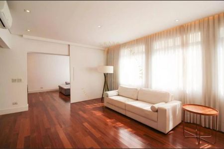 Apartamento à venda com 2 quartos, 137m² em Itaim Bibi, São Paulo