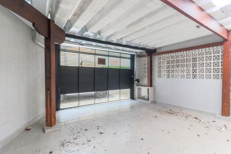 Casa à venda com 180m², 3 quartos e 2 vagasGaragem