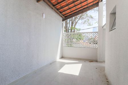 Casa à venda com 180m², 3 quartos e 2 vagasTerraço