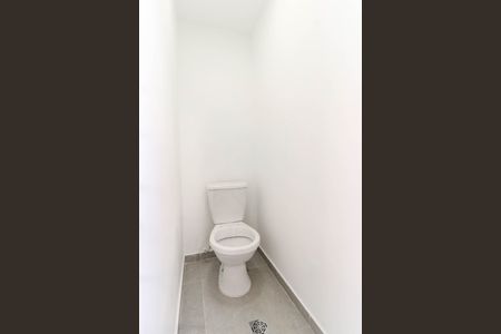 Casa à venda com 180m², 3 quartos e 2 vagasTerraço - Banheiro 