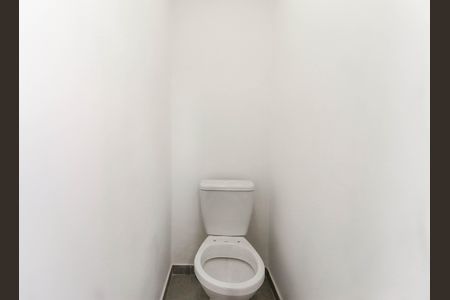 Casa à venda com 180m², 3 quartos e 2 vagasTerraço - Banheiro 