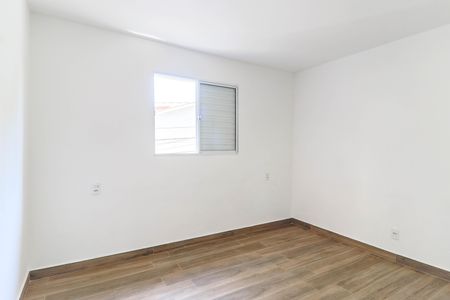 Casa à venda com 180m², 3 quartos e 2 vagasSuíte