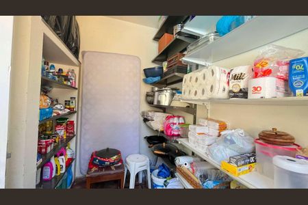 Casa à venda com 259m², 4 quartos e 6 vagas