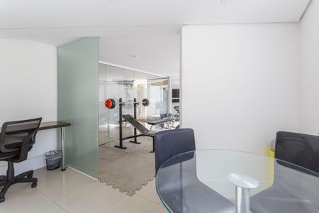Apartamento para alugar com 45m², 1 quarto e 1 vaga Apartamento para alugar com 45m², 1 quarto e 1 vagaÁrea comum - Academia