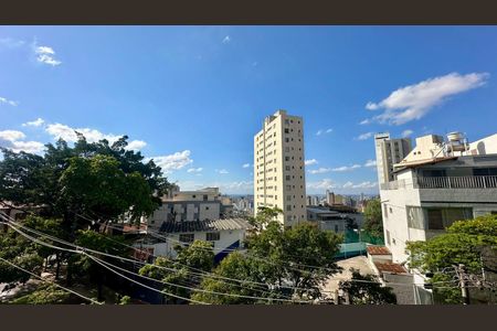 Vista  de apartamento à venda com 2 quartos, 70m² em São Pedro, Belo Horizonte
