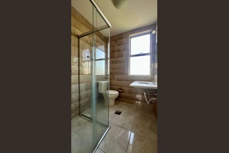 Apartamento à venda com 70m², 2 quartos e 1 vaga Apartamento à venda com 70m², 2 quartos e 1 vagaBanheiro