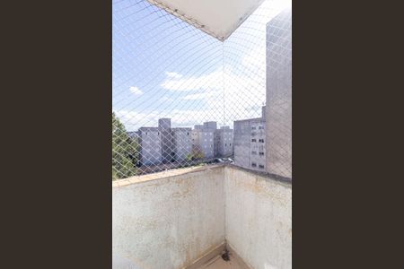 Sacada de apartamento para alugar com 2 quartos, 48m² em Metalúrgicos, Osasco