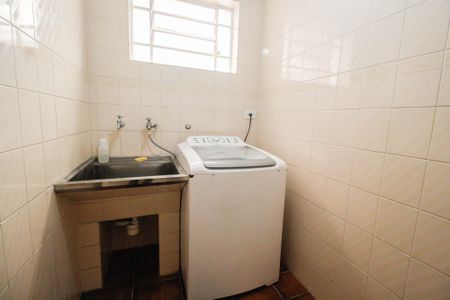 Casa à venda com 192m², 3 quartos e 3 vagasÁrea de serviço