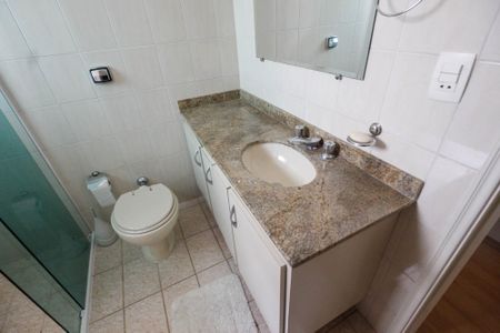 Casa à venda com 192m², 3 quartos e 3 vagasBanheiro