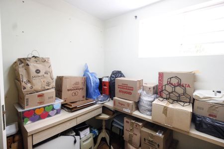 Casa à venda com 192m², 3 quartos e 3 vagasQuarto de serviço