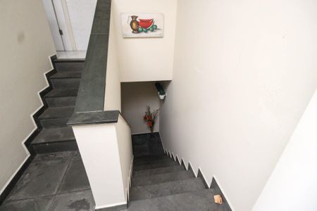 Casa à venda com 192m², 3 quartos e 3 vagasEscada