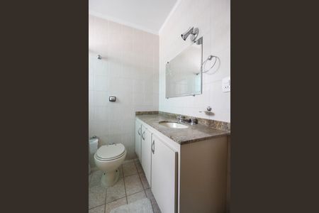 Casa à venda com 192m², 3 quartos e 3 vagasBanheiro