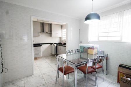 Casa à venda com 192m², 3 quartos e 3 vagasCozinha