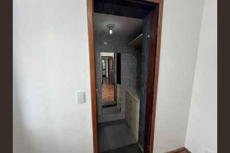 Apartamento à venda com 117m², 3 quartos e 2 vagasCloset