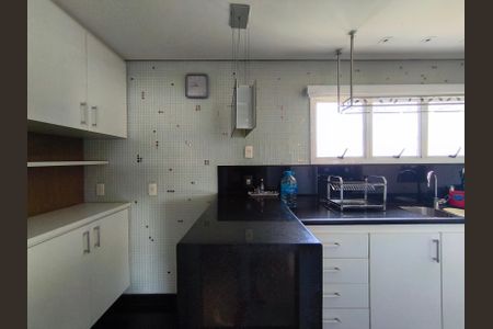 Apartamento à venda com 134m², 3 quartos e 3 vagas Apartamento à venda com 134m², 3 quartos e 3 vagasCozinha