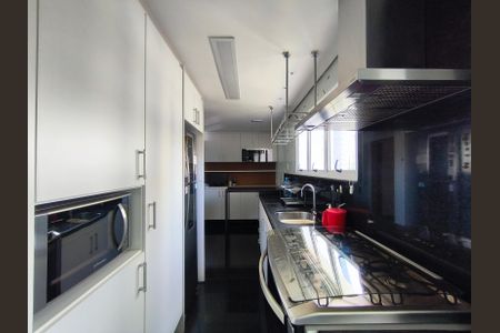 Apartamento à venda com 134m², 3 quartos e 3 vagas Apartamento à venda com 134m², 3 quartos e 3 vagasCozinha