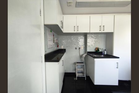 Apartamento à venda com 134m², 3 quartos e 3 vagas Apartamento à venda com 134m², 3 quartos e 3 vagasÁrea de Serviço