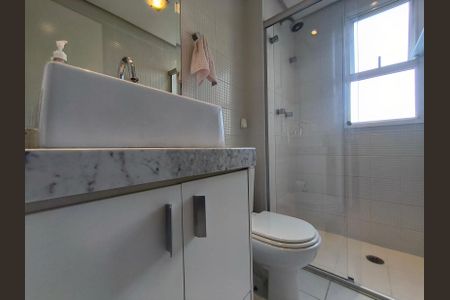 Apartamento à venda com 134m², 3 quartos e 3 vagas Apartamento à venda com 134m², 3 quartos e 3 vagasBanheiro da Suíte 2