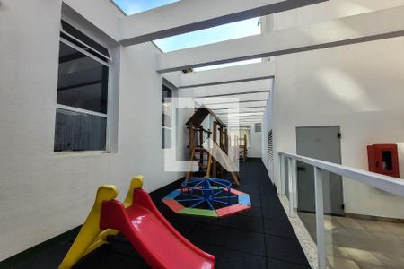 Apartamento à venda com 134m², 3 quartos e 3 vagas Apartamento à venda com 134m², 3 quartos e 3 vagasPlayground