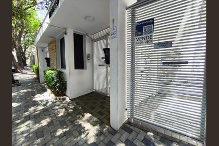 Apartamento à venda com 134m², 3 quartos e 3 vagas Apartamento à venda com 134m², 3 quartos e 3 vagasFachada + Plaquinha