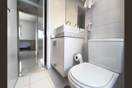 Apartamento à venda com 134m², 3 quartos e 3 vagas Apartamento à venda com 134m², 3 quartos e 3 vagasBanheiro da Suíte 2
