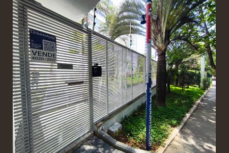 Apartamento à venda com 134m², 3 quartos e 3 vagas Apartamento à venda com 134m², 3 quartos e 3 vagasFachada + Plaquinha