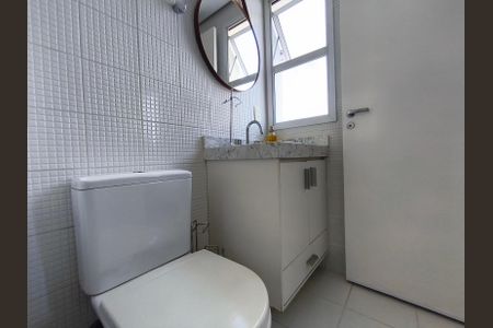 Apartamento à venda com 134m², 3 quartos e 3 vagas Apartamento à venda com 134m², 3 quartos e 3 vagasBanheiro da Suíte 1